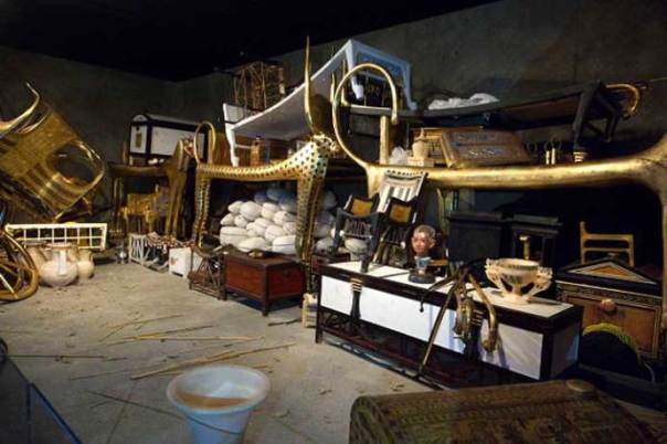 Tutankamon ajuar funerario