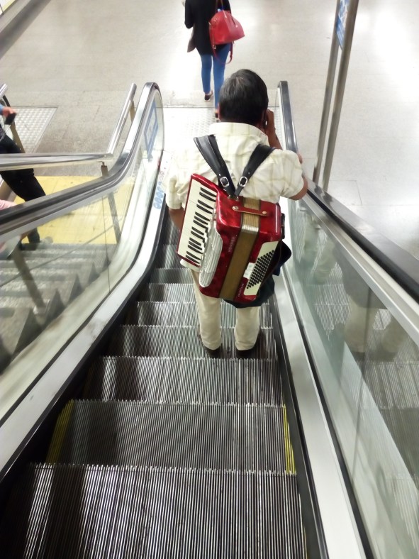 Con la música a cuestas